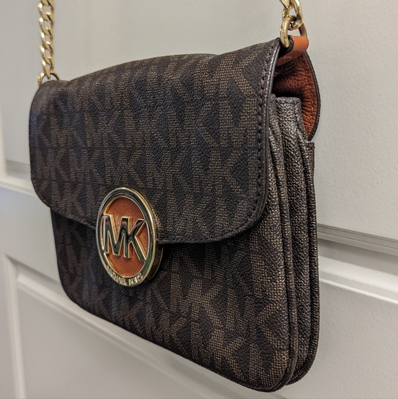 **SOLD** MICHAEL KORS FULTON MK Signature Brown Flap Crossbody Bag - Picture 9 of 10
